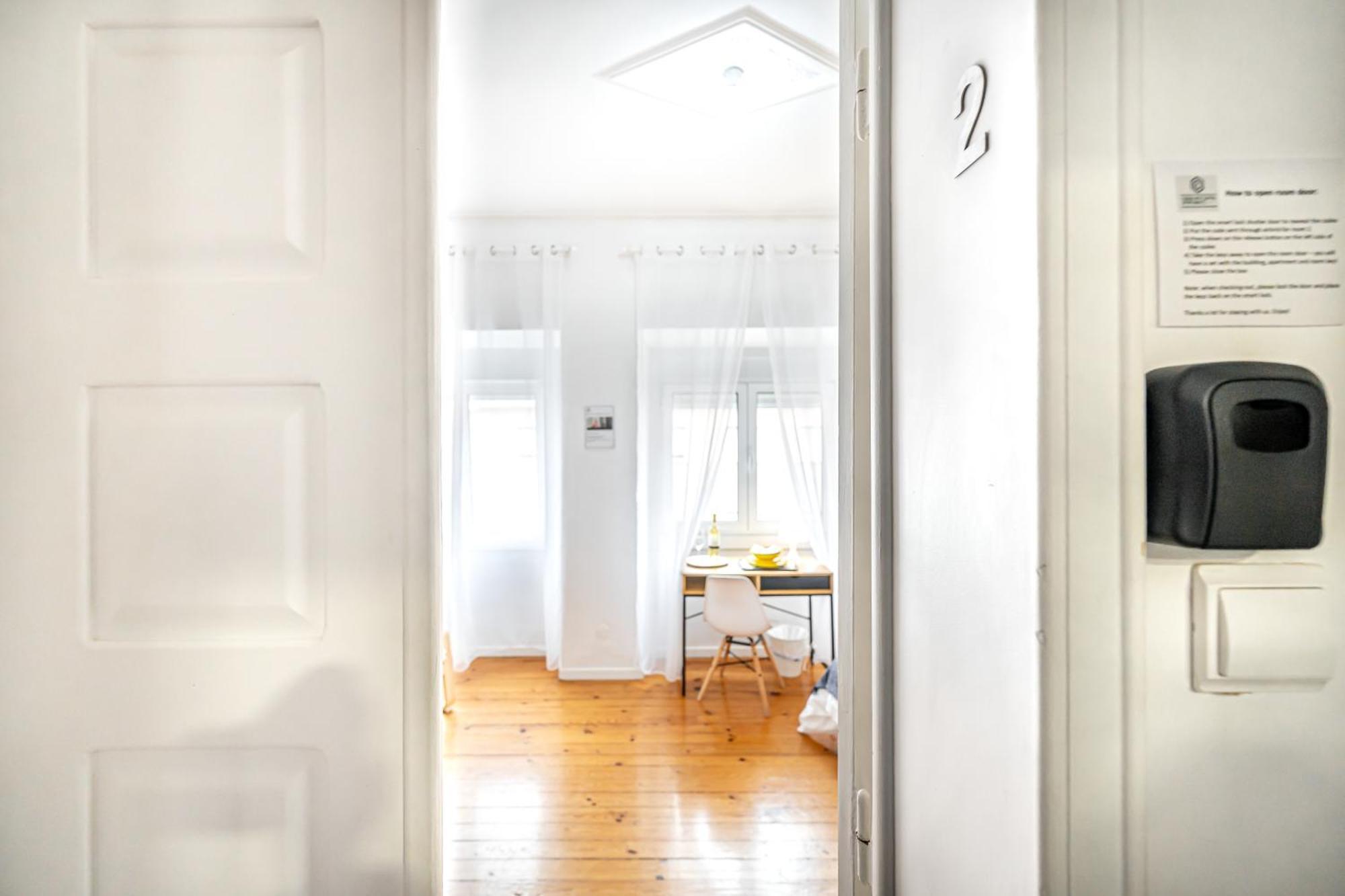 April Square By Lisbon With Sintra Hotel Amadora Ngoại thất bức ảnh